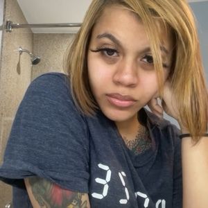 Meet your Posher, Niza